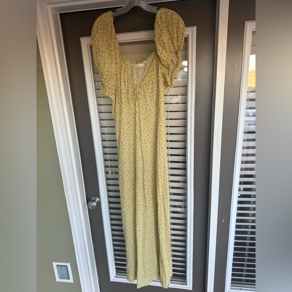 DOEN Sofia dress in yellow floral. As seen on Taylor Swift 💛